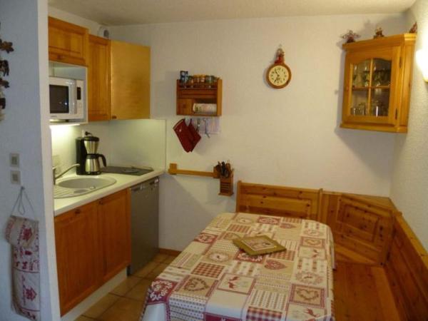 A la foto es mostra l'objecte Appartement 2 pièces cosy, 5 pers, terrasse sud, proche des remontées, parking inclus, WiFi en option - FR-1-676-51 situat a la ciutat de Châtel.