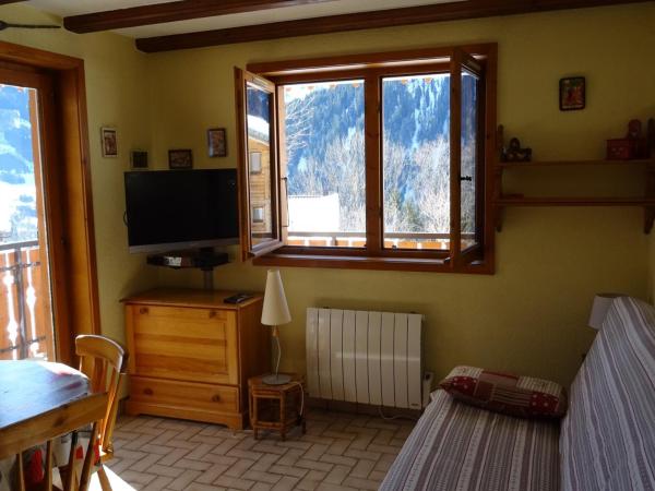 På billedet ses objektet Studio pour 4 pers., balcons, près des remontées mécaniques à Châtel - FR-1-676-149 beliggende i byen Châtel.