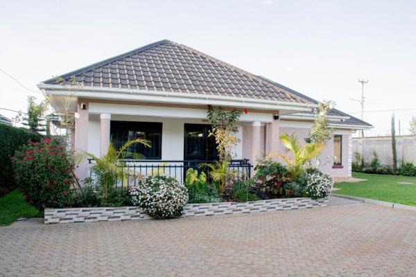 På billedet ses objektet Lux Suites Eldoret Luxury Villas beliggende i byen Eldoret.