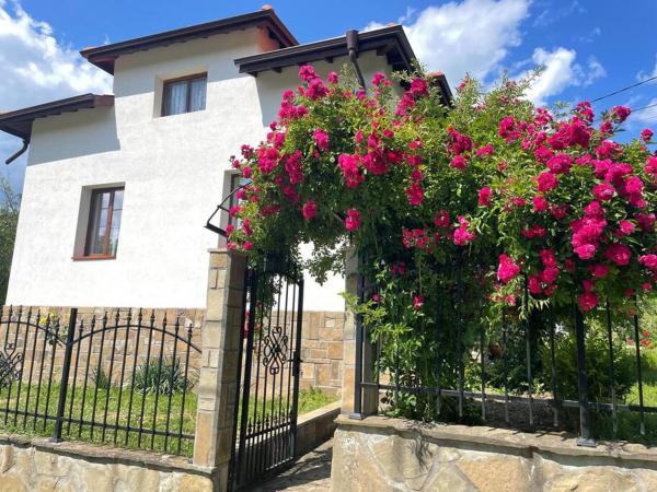 Nella foto è visibile l'oggetto Guest House “Anchetata” situato nella città di Apriltsi.