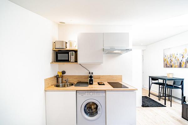 Nella foto è visibile l'oggetto Le Californie - Agréable studio - wifi inclus situato nella città di Oullins.
