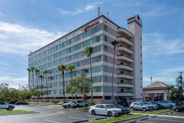 Foto 6: Ramada by Wyndham Kissimmee Gateway - Free Theme Park Shuttle