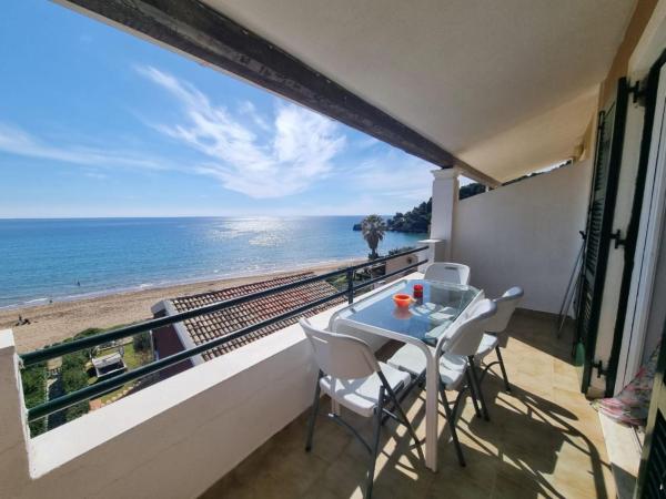A la foto es mostra l'objecte Corfu Dream Holidays Villas situat a la ciutat de Glyfada.