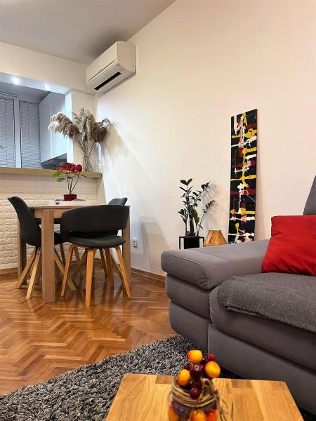 Billede 8: Split apartment - 5 min by car to the beach & city center - free public parking