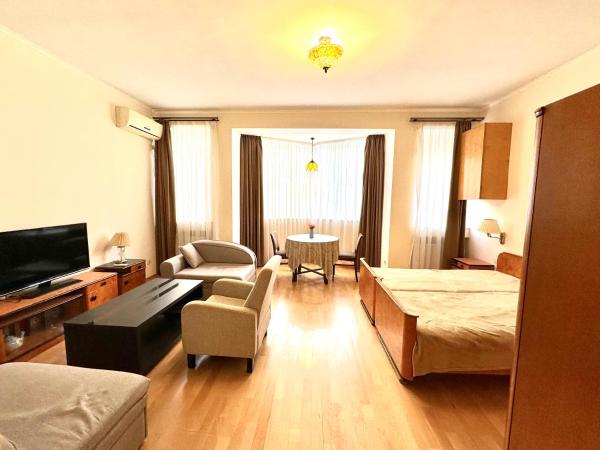Foto 1: Studio Flat in Center of Tbilisi