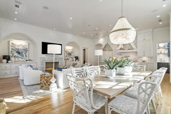Fotografie 7: Rees on Western Lake - 605 Western Lake Drive home