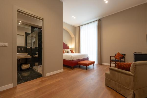 Suite Bausan 11, Nápoles