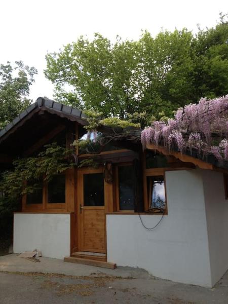 A la foto es mostra l'objecte SAVOIE/ petit chalet studio meublé situat a la ciutat de Navette.
