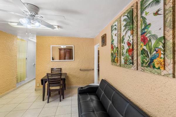 Auf dem Foto ist das Objekt Yours for the asking- Cozy, Caribbean, condo condo in der Stadt Christiansted zu sehen.