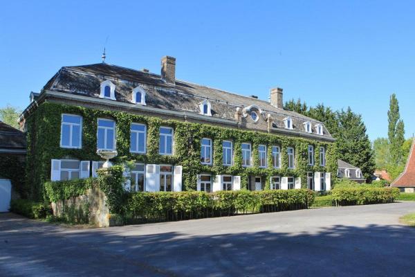 Nella foto è visibile l'oggetto Kasteel Sint-Flora situato nella città di Bulskamp.