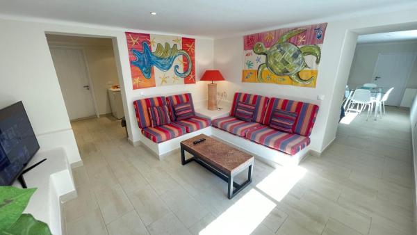 Foto 4: Studio with Private Swimming Pool and Garden