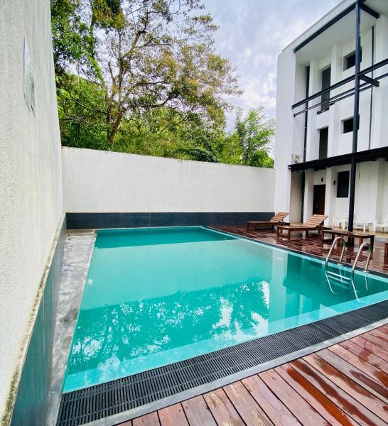 Na fotografii je vidět objekt Hotel Kandyan View ''Free pickup from Kandy city'' nacházející se ve městě Kandy.
