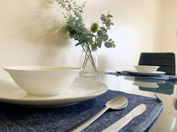 A la foto es mostra l'objecte Central Melbourne CBD 2BR Apt w/Essentials near Southern Cross Station, SkyBus, Bus, Trams and Trains situat a la ciutat de Melbourne.