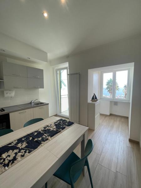 A la foto es mostra l'objecte Casa A-mare situat a la ciutat de Varazze.
