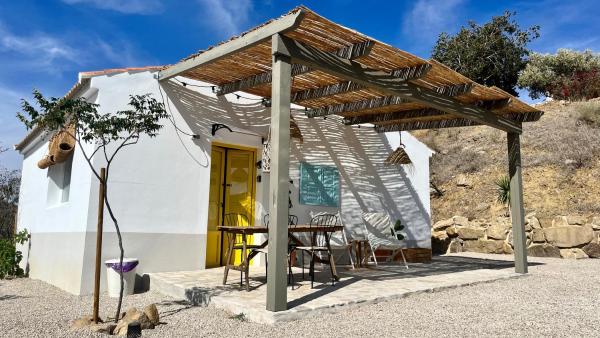 На фото показан объект Casita Malacitano, Caminito del Rey, расположенный в городе Valle de Abdalagís.