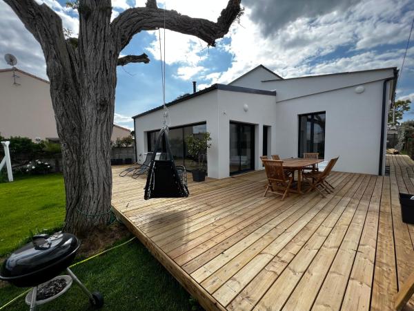 A la foto es mostra l'objecte Villa Robinia Cormier 150 m de la plage situat a la ciutat de Le Cormier.