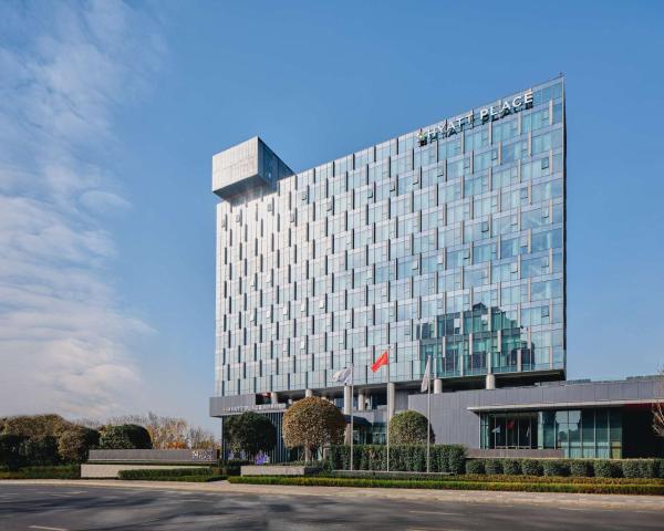 Na foto é possível ver o objeto Hyatt Place Chengdu Bio-Town localizado na cidade de Xinjin.