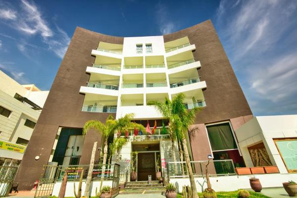 Na zdjęciu widoczny jest obiekt Appart Hôtel Founty Beach położony w mieście Agadir.