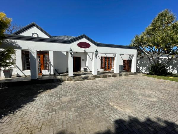 Na foto é possível ver o objeto Unique Guest House localizado na cidade de Hallack Rock.