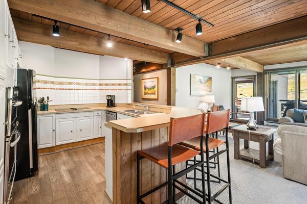 Foto 6: Enclave 208, Snowmass Ski-In/Ski-Out Condo w/Shared Pool/Hot Tub/WiFi