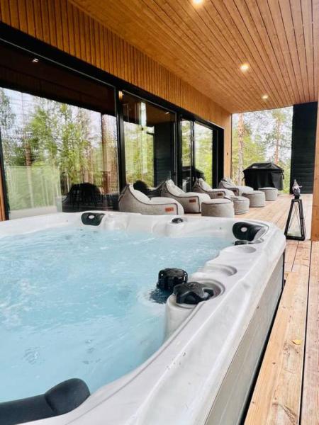 På billedet ses objektet Himos Villa Aurinkorinne beliggende i byen Jämsä.