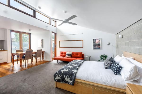 'Studio 43' Vintage Warehouse Vibes In Fitzroy North - Brunswick