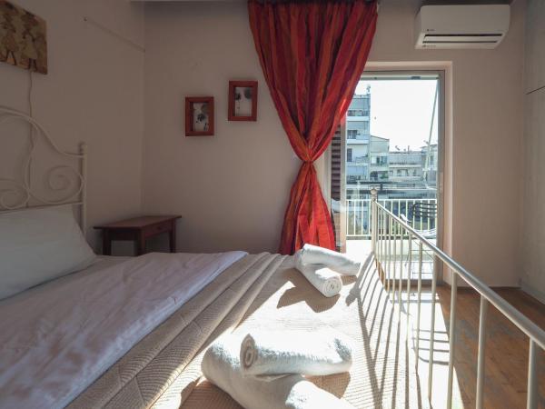 A la foto es mostra l'objecte Like HomeRetro Central Apartment situat a la ciutat de Tríkala.