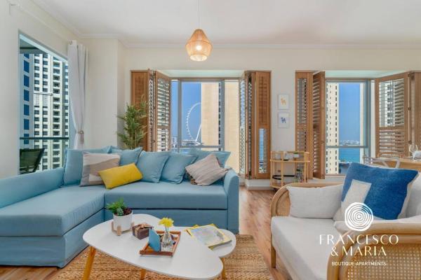 Na zdjęciu widoczny jest obiekt Boutique Apartment Sea Views - Dubai Marina położony w mieście Dubaj.