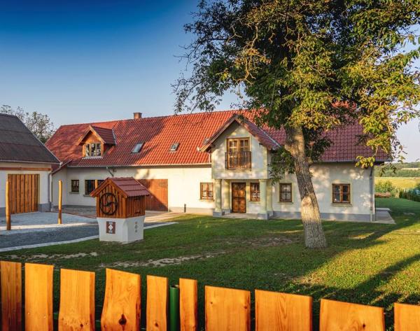 Na foto é possível ver o objeto Nosztalgiavendégház Zalaháshágy localizado na cidade de Szőce.