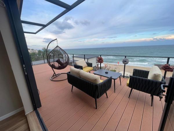Royal View, Warna