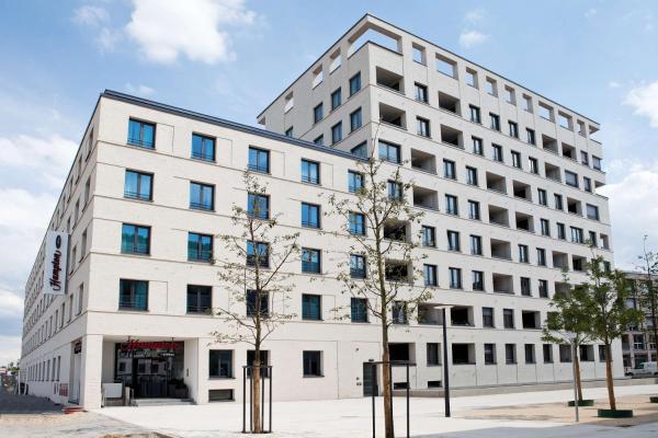 Bild 1: Hampton By Hilton Regensburg
