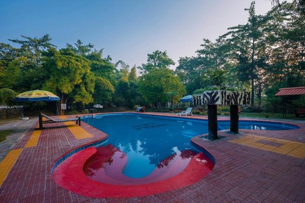 A la foto es mostra l'objecte Jungle King Resort situat a la ciutat de Mandlā.
