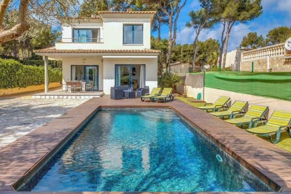 A la foto es mostra l'objecte zen villa by villasmediterranean situat a la ciutat de El Toro.