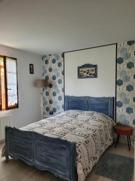 A la foto es mostra l'objecte Charmante maison situat a la ciutat de Lacs.