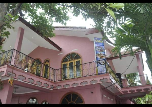 A la foto es mostra l'objecte Sobia Villa situat a la ciutat de Jaffna.
