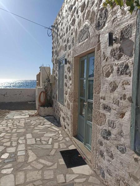 Na zdjęciu widoczny jest obiekt Casa Mar on Kantouni Beach położony w mieście Kalimnos.