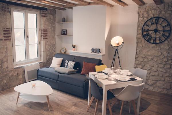A la foto es mostra l'objecte Les Belles Pierres - HyperCentre situat a la ciutat de Amboise.
