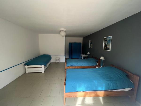Na fotografii je vidět objekt LE PRESBYTERE nacházející se ve městě Bonnétable.