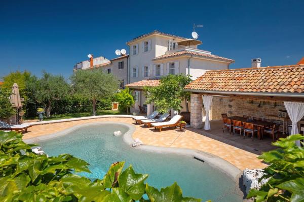 På billedet ses objektet Family villa Elizabeta with pool in Umag beliggende i byen Čepljani.
