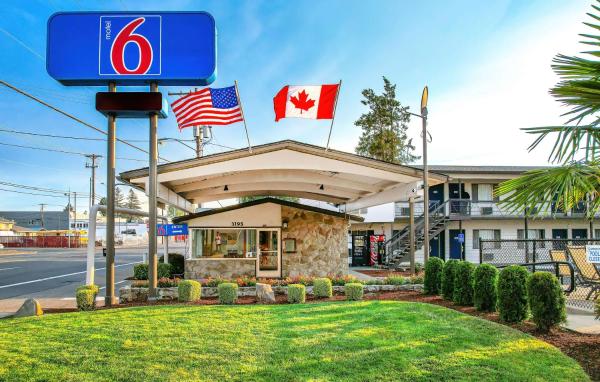 På billedet ses objektet Motel 6-Salem, OR - Expo Center beliggende i byen Keizer.