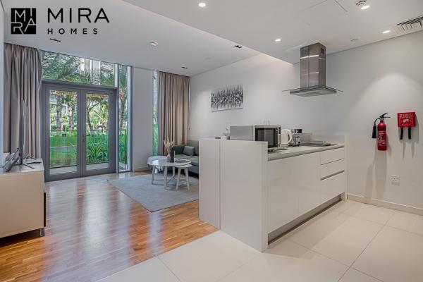 Mira Holiday Homes - Serviced 1 bedroom in Bluewaters, Dubái