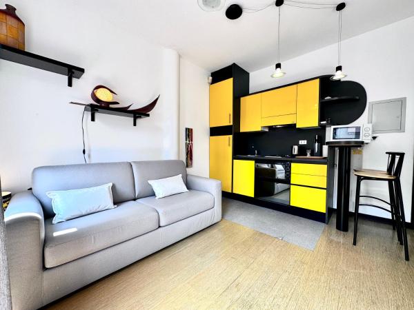 På bildet vises objektet Casa di Ricky som ligger i byen Como.