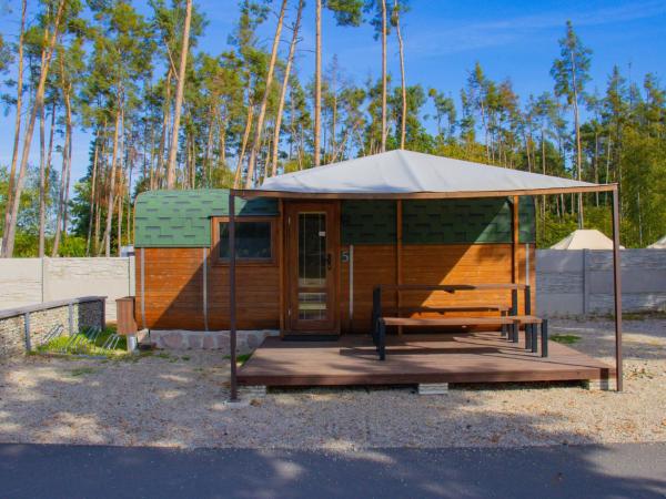 Holiday Home Kemp Stříbrný rybník-5 by Interhome, Hradec Králové