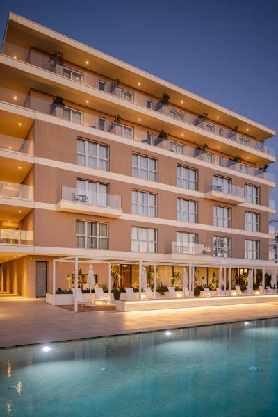 A la foto es mostra l'objecte B21 Lifestyle Hotel situat a la ciutat de Bari.
