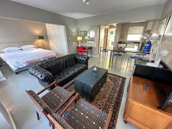Green Point Self Catering Studios - Cape Town