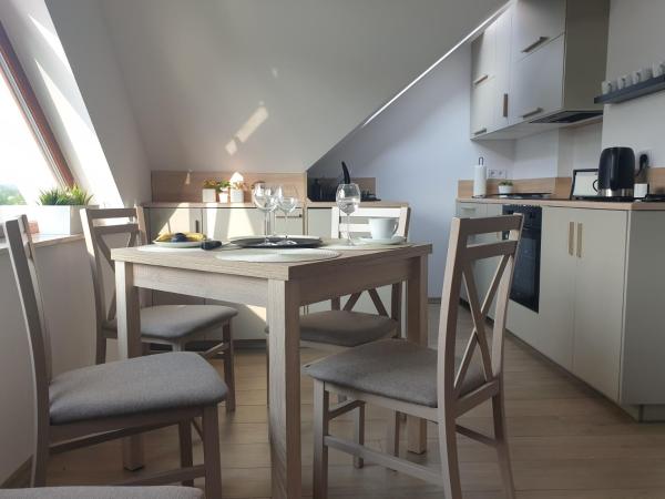 På billedet ses objektet Near the airport- Apartments beliggende i byen Rząska.