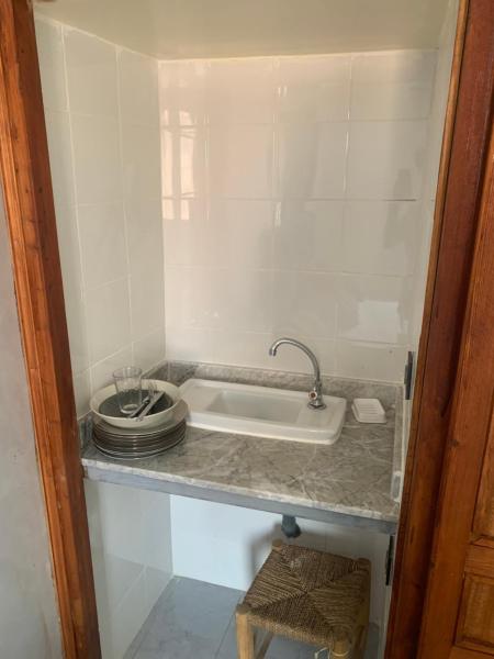 照片显示了位于Marrakech市的Familiale Chambre calm wifi Hanae物件。
