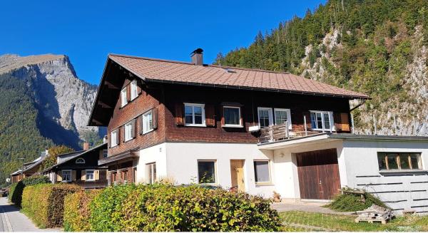 Na fotografii je vidět objekt Ferienwohnung Luise nacházející se ve městě Au.