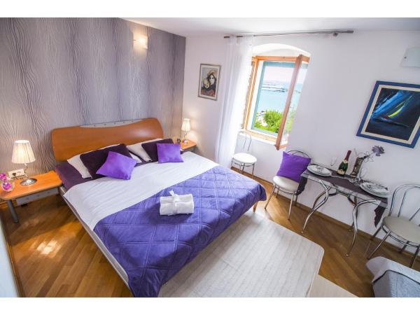 A la foto es mostra l'objecte Sunny Promenade Studio situat a la ciutat de Split.