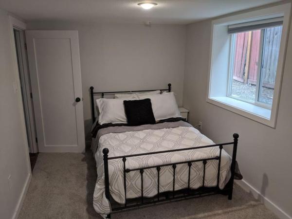Auf dem Foto ist das Objekt The Lily Suite in der Stadt Seattle zu sehen.